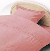 サーモンピンク